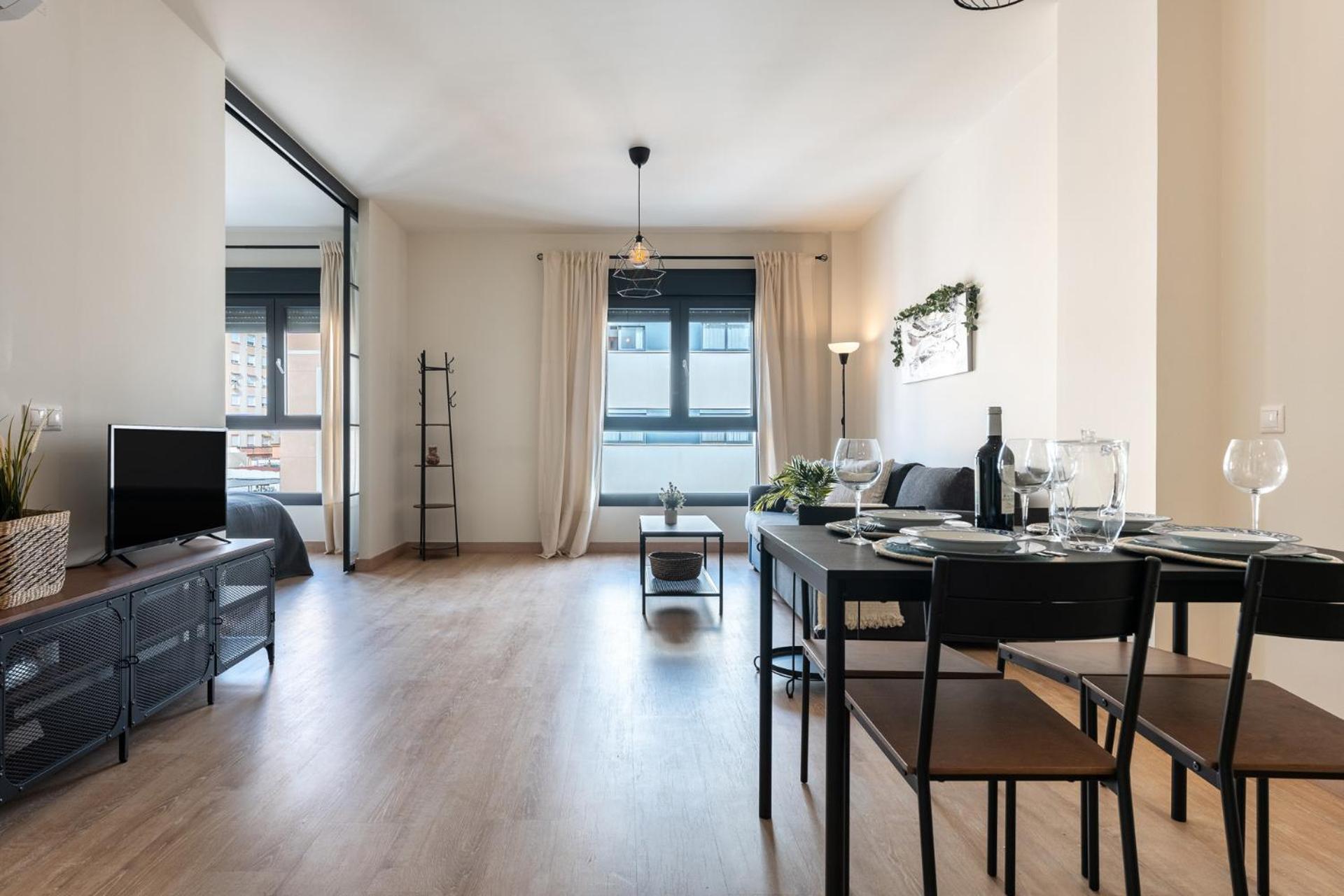 Malagasuite Comfortable Home Apartments מראה חיצוני תמונה
