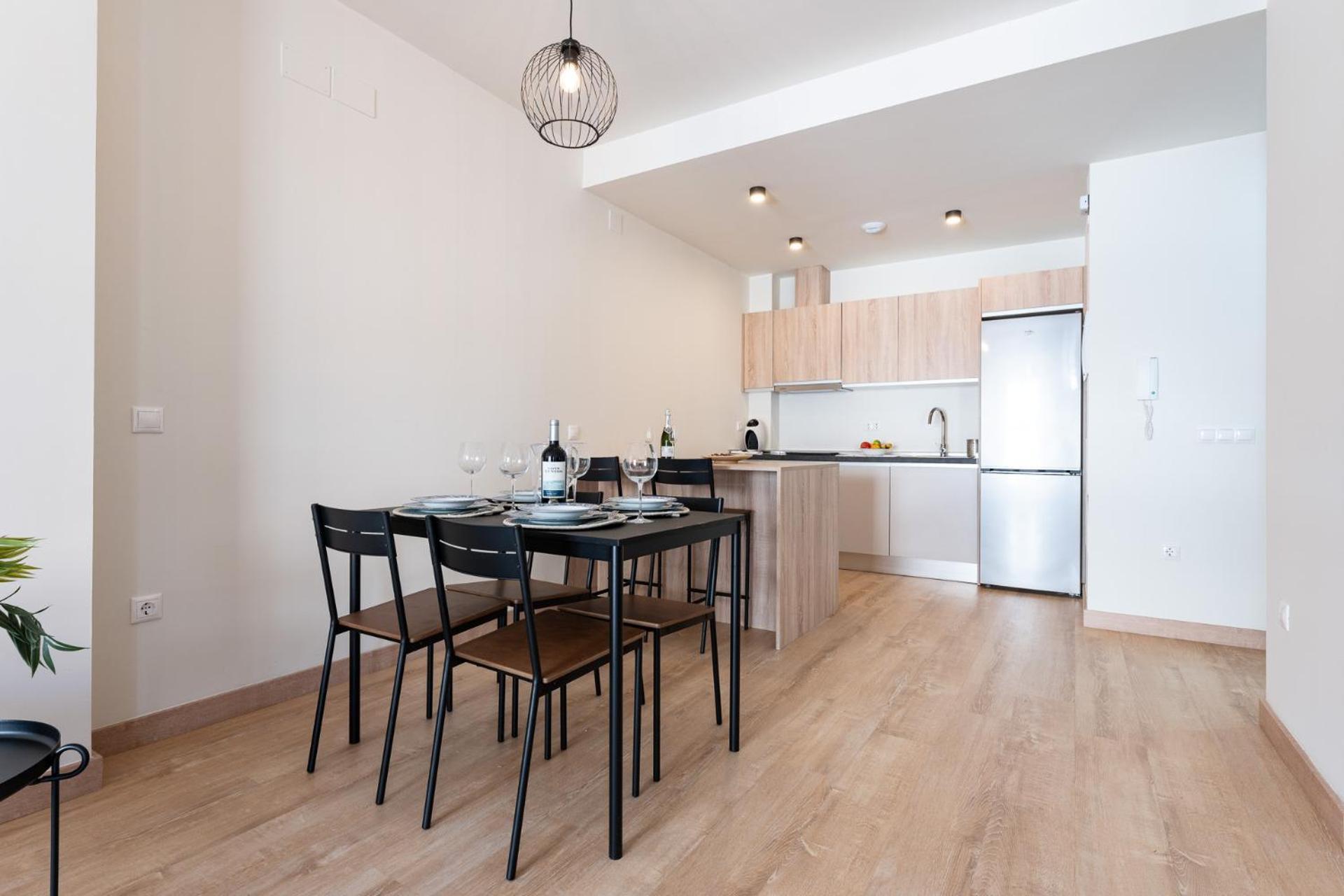 Malagasuite Comfortable Home Apartments מראה חיצוני תמונה